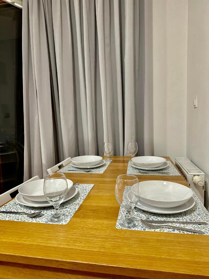 Central Apartment With Balcony Budapest Exterior photo